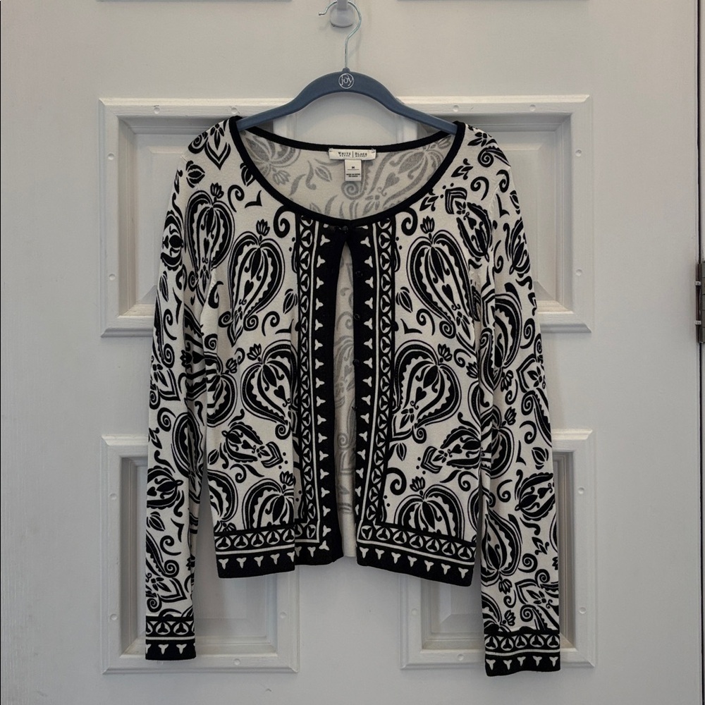 Black and White Floral Cardigan